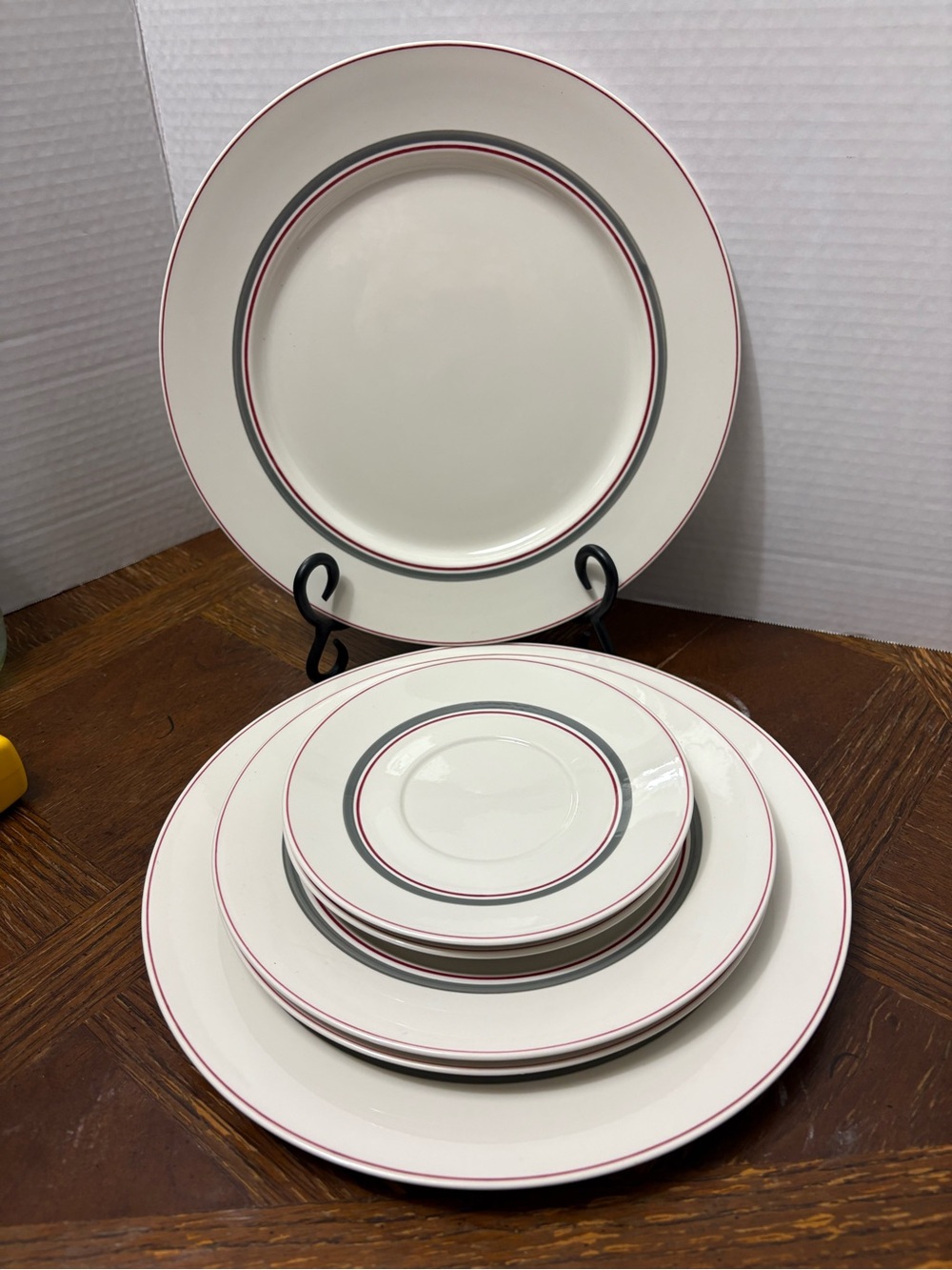 Villeroy & Boch White Dinnerware with Red and Gray Rim Set of 6 pieces